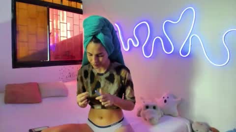 juliette online show from November 1, 6:51 pm