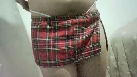 Snapshot of juligurlygirly chatting on November 2, 12:54 am juligurlygirly online show from November 2, 12:54 am