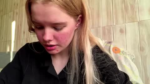 Malin online show from July 5, 3:19 pm