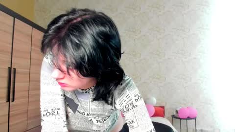 Snapshot of julissweet chatting on February 15, 7:27 am Asmodeus online show from February 15, 7:27 am
