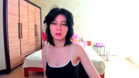 Snapshot of julissweet chatting on February 17, 7:37 am Asmodeus online show from February 17, 7:37 am