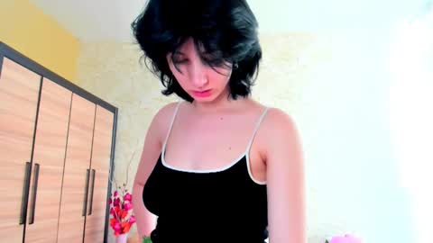 Snapshot of julissweet chatting on February 17, 10:40 am Asmodeus online show from February 17, 10:40 am