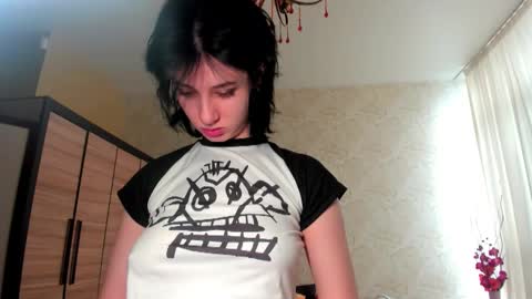 Snapshot of julissweet chatting on February 10, 7:36 am Asmodeus online show from February 10, 7:36 am