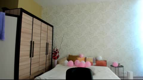 Snapshot of julissweet chatting on March 8, 10:43 am Asmodeus online show from March 8, 10:43 am
