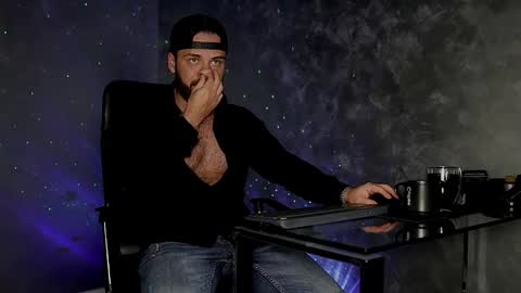 JULiUS   online show from November 4, 11:06 pm