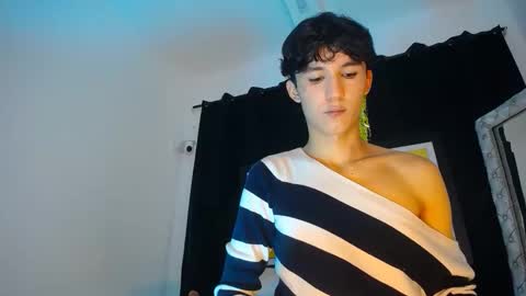 jullian online show from March 30, 8:31 pm