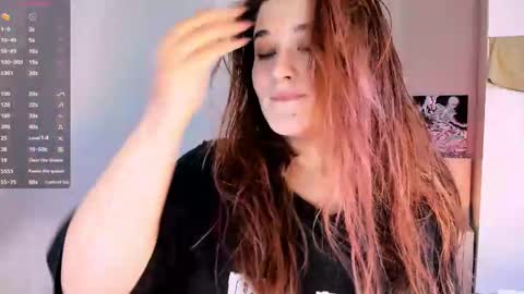 Julie online show from December 10, 11:43 am