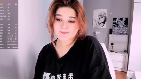 Julie online show from December 6, 11:06 am