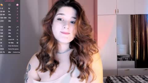 Julie online show from February 3, 12:57 pm