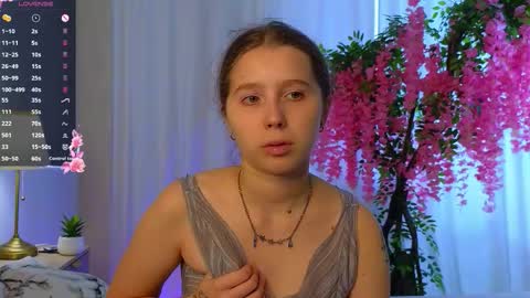 junebarton online show from September 29, 8:13 am