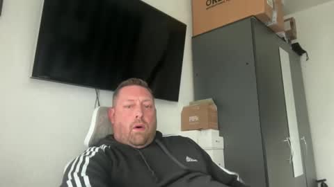 Junky online show from March 12, 2:54 pm