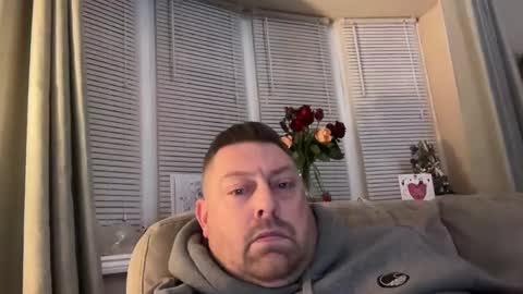 Snapshot of junky345 chatting on December 27, 10:37 pm Junky online show from December 27, 10:37 pm