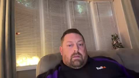 Snapshot of junky345 chatting on December 5, 7:11 pm Junky online show from December 5, 7:11 pm