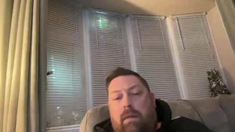 Snapshot of junky345 chatting on December 11, 5:36 pm Junky online show from December 11, 5:36 pm