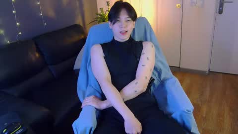 just_gay_ online show from March 11, 1:23 pm