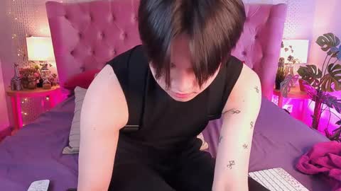 just_gay_ online show from March 8, 4:28 pm