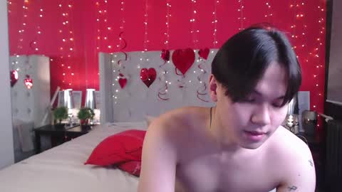 just_gay_ online show from February 11, 4:35 pm