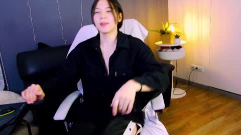 just_gay_ online show from February 5, 7:20 pm