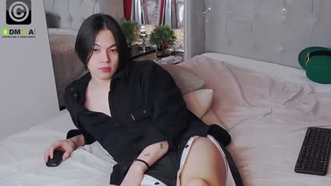 just_gay_ online show from February 4, 7:22 pm