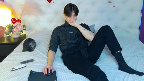 just_gay_ online show from February 18, 5:20 pm