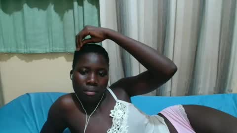 Lyra online show from October 20, 6:46 pm