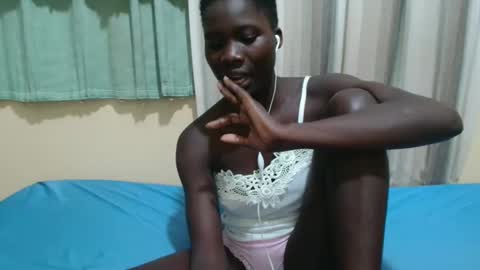 Lyra online show from October 19, 6:45 pm