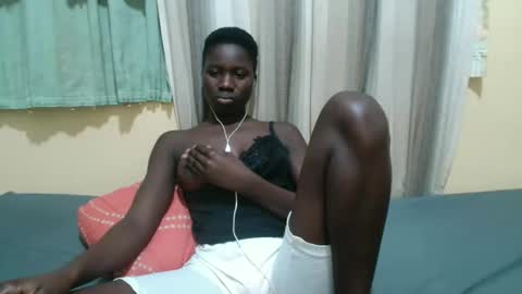 Lyra online show from October 24, 7:25 pm