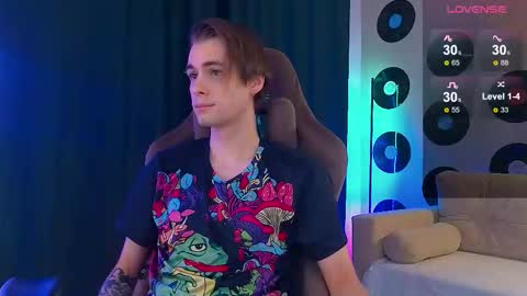 Samuel online show from October 25, 3:23 pm