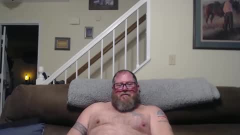 Snapshot of justaguyandnaked chatting on March 4, 12:07 am justaguyandnaked online show from March 4, 12:07 am