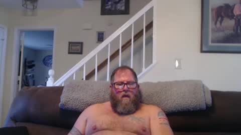Snapshot of justaguyandnaked chatting on January 1, 8:47 pm justaguyandnaked online show from January 1, 8:47 pm