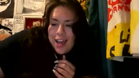 Snapshot of justalittlewetnow chatting on October 21, 3:00 am justalittlewetnow online show from October 21, 3:00 am