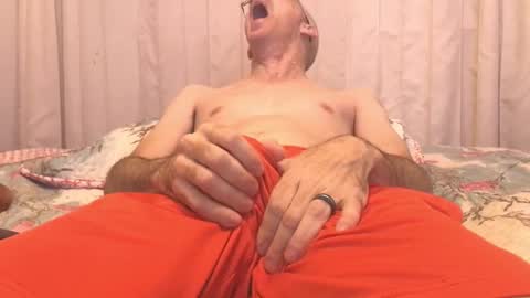Snapshot of justasexyguyforu chatting on December 11, 12:02 pm justasexyguyforu online show from December 11, 12:02 pm