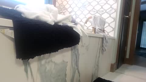 Tohiptwoquit online show from May 4, 9:54 pm