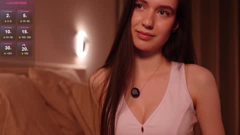 Snapshot of justbarbie_new_ chatting on March 3, 9:37 pm Katarina online show from March 3, 9:37 pm