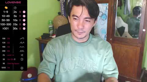Snapshot of justcallmekarl chatting on September 17, 5:44 am Karl online show from September 17, 5:44 am