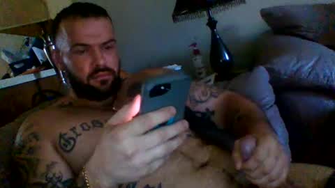 justgrosch4200 online show from September 11, 1:34 pm