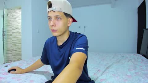 justin_biker online show from September 24, 9:38 am