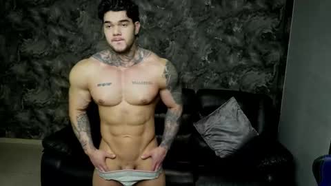 justin clark1 online show from February 18, 3:50 am