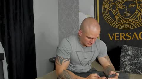 Justin Devil online show from September 27, 5:27 am