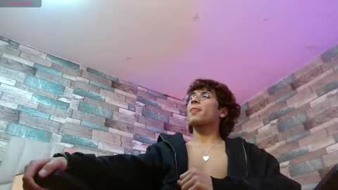  justin  online show from March 14, 4:05 am