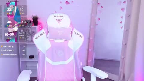 JUSTIN online show from February 10, 11:34 pm