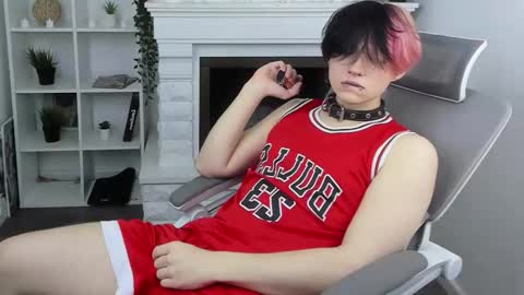 JUSTIN online show from September 27, 8:28 pm