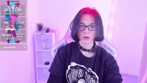 JUSTIN online show from February 22, 8:20 pm