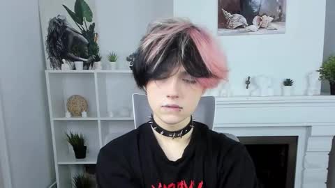 JUSTIN online show from October 9, 12:32 pm