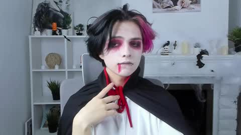 JUSTIN online show from October 31, 12:38 pm