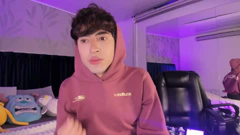 Justin online show from April 9, 12:47 am