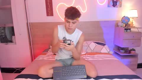 Justin online show from October 21, 1:59 pm