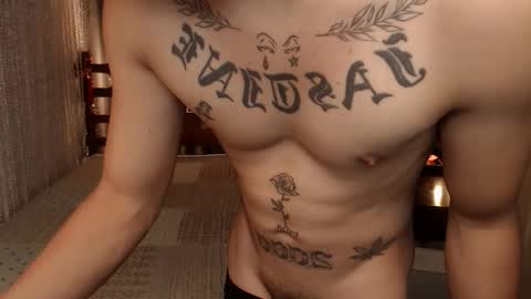 justine_hunk online show from June 3, 7:22 am