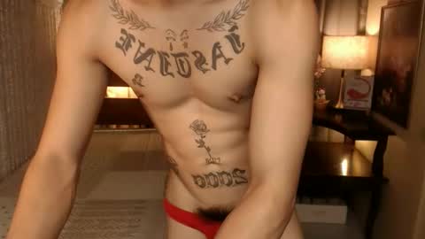 justine_hunk online show from October 17, 6:06 am