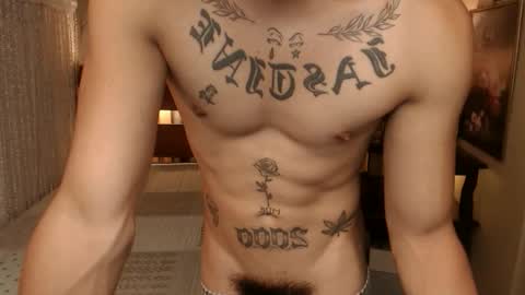 justine_hunk online show from October 16, 4:56 am